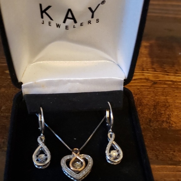 Kay's open heart set - Picture 3 of 4